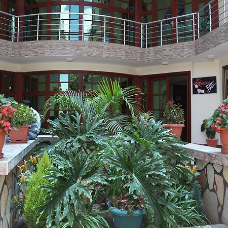 Merves Hotel Arusha Exterior foto
