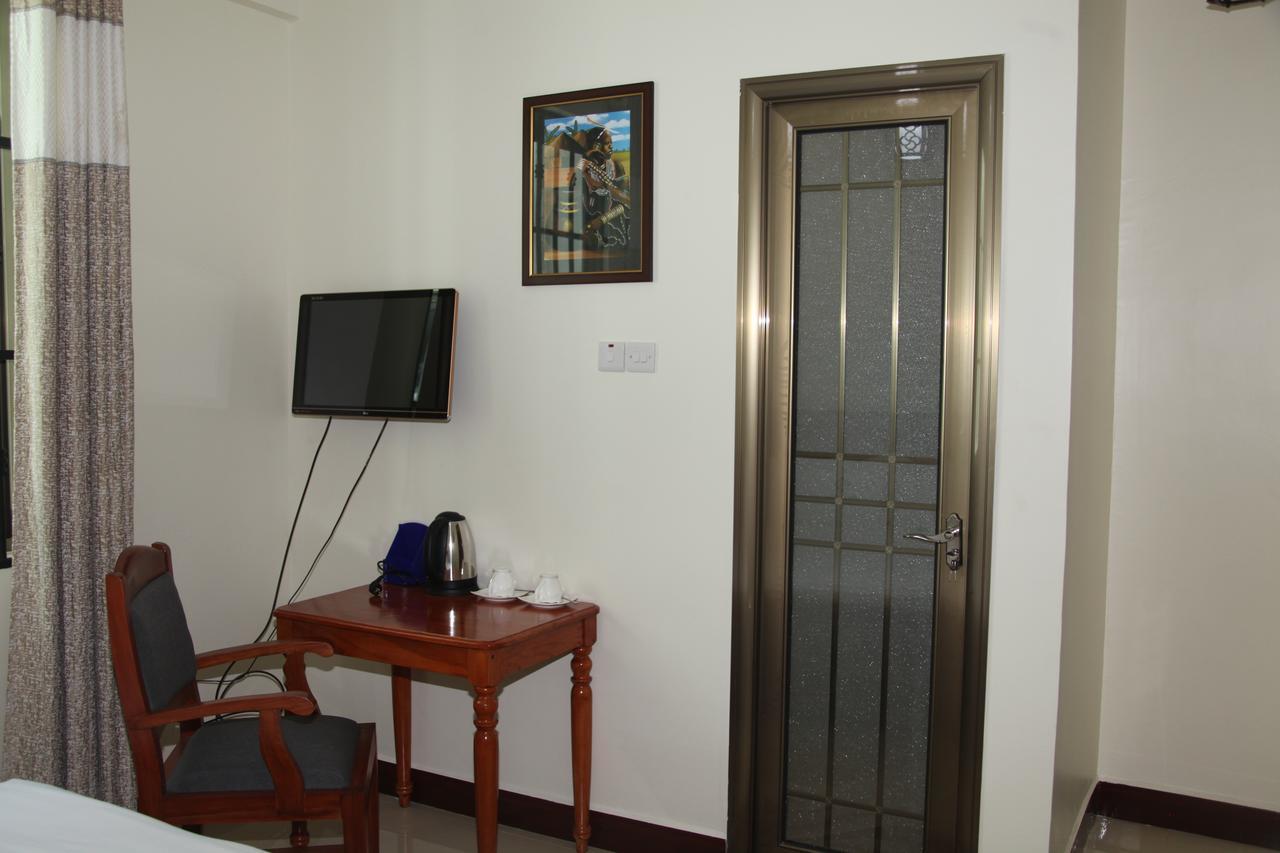 Merves Hotel Arusha Exterior foto